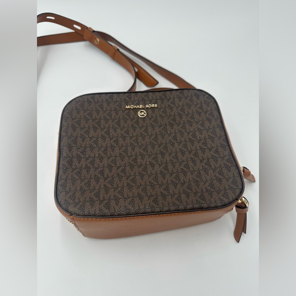 Michael Kors Jet Set Charm Small Logo Crossbody Bag - Picture 3 of 10